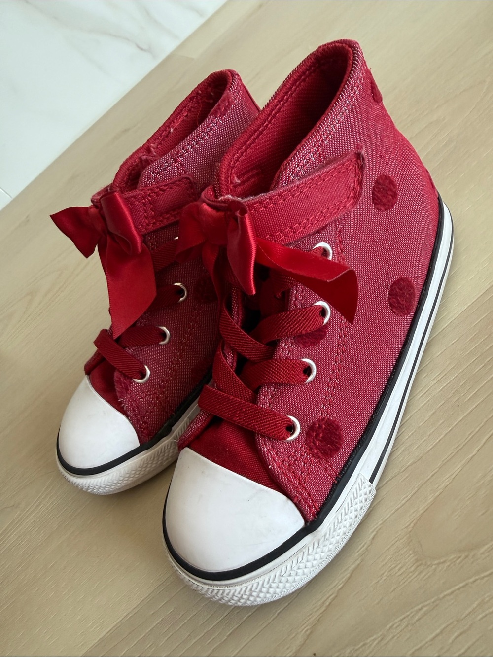 Girls Toddler Chuck Taylor All Star Polka Dots & Bow Easy on Days Ahead